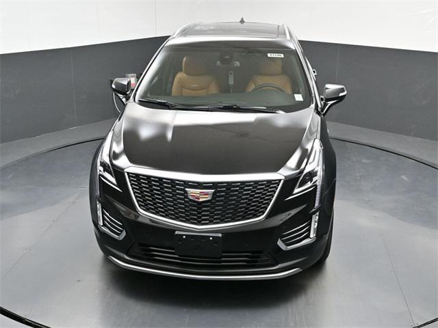 new 2025 Cadillac XT5 car, priced at $56,110