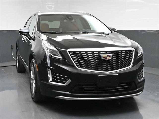 used 2022 Cadillac XT5 car, priced at $29,904