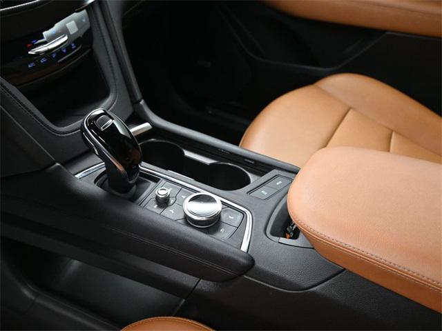 used 2022 Cadillac XT5 car, priced at $32,589
