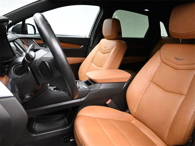 used 2022 Cadillac XT5 car, priced at $29,904