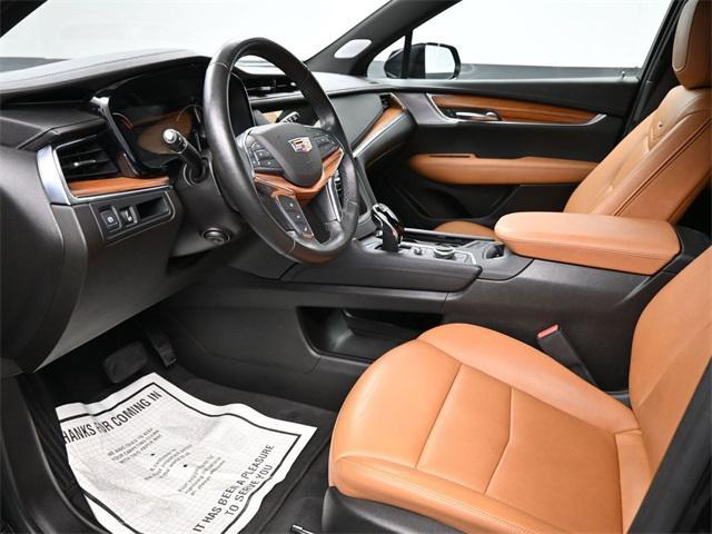 used 2022 Cadillac XT5 car, priced at $29,904