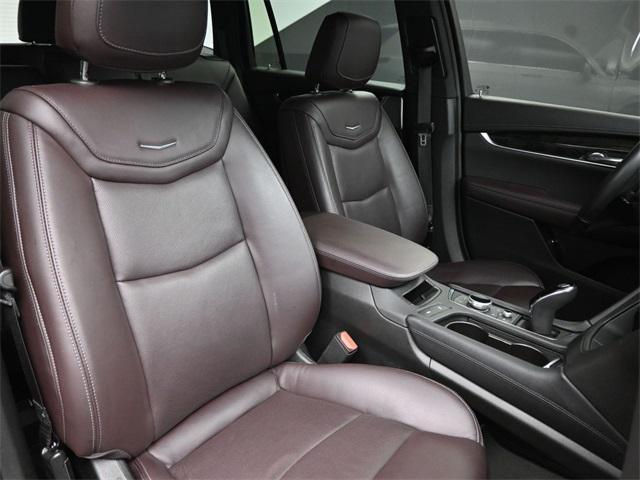 used 2022 Cadillac XT6 car