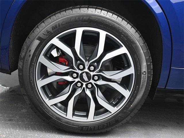 new 2025 Cadillac XT6 car