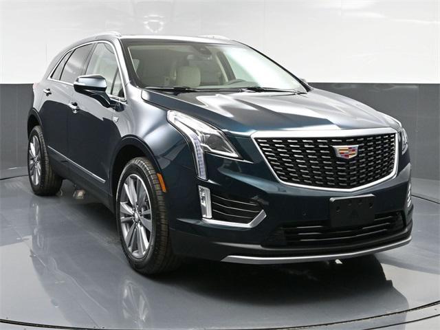 new 2025 Cadillac XT5 car, priced at $55,615