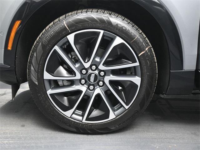 new 2025 Cadillac OPTIQ car, priced at $54,815