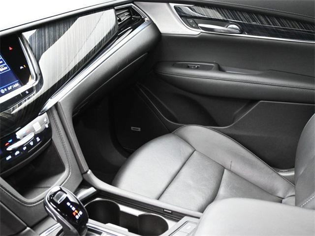 used 2022 Cadillac XT6 car, priced at $36,995