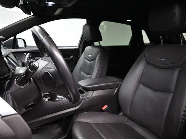 used 2022 Cadillac XT5 car, priced at $33,386