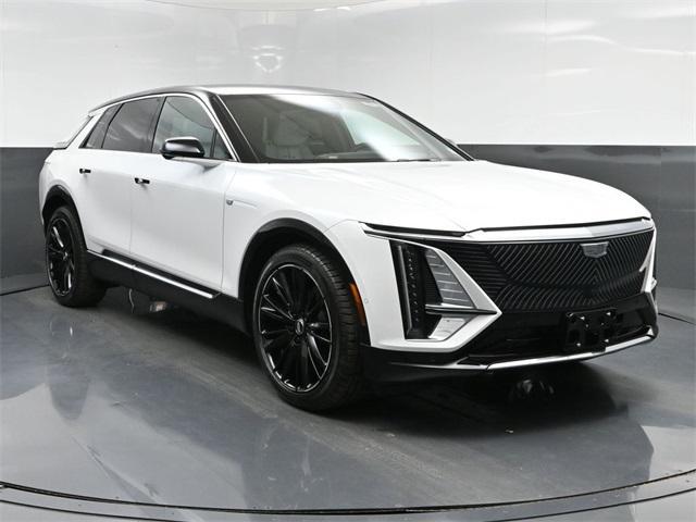 new 2025 Cadillac LYRIQ car, priced at $69,010