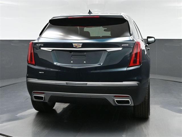 new 2025 Cadillac XT5 car, priced at $56,110