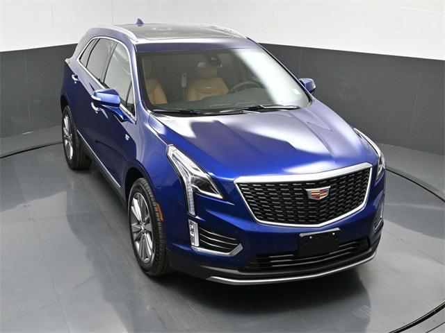 new 2025 Cadillac XT5 car, priced at $56,010