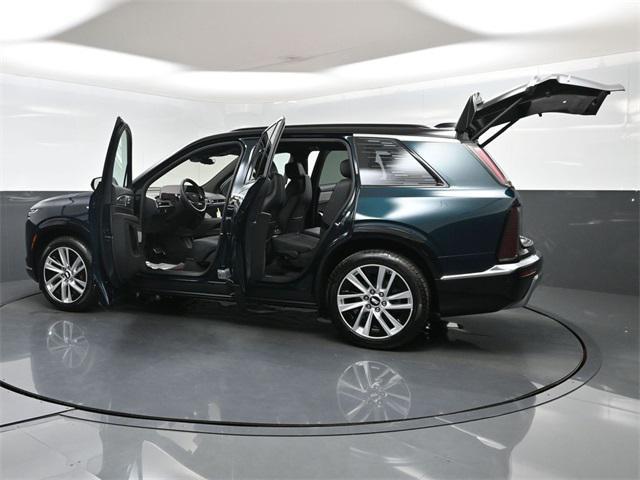 new 2026 Cadillac VISTIQ car, priced at $82,213