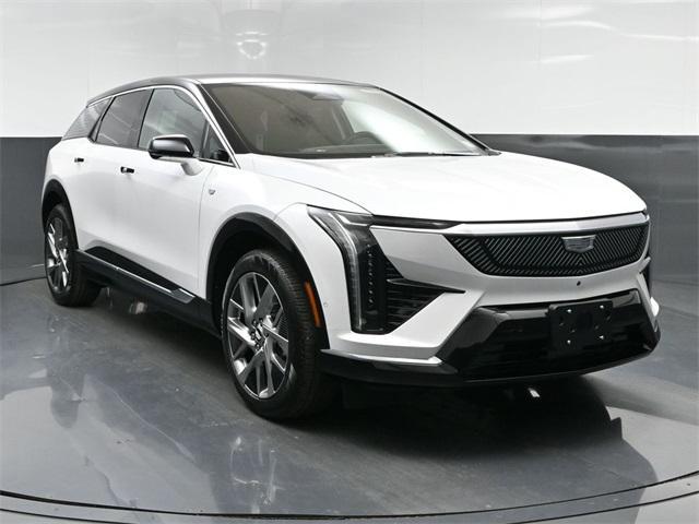 new 2025 Cadillac OPTIQ car, priced at $56,889