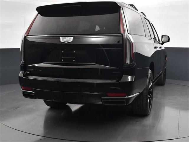 new 2024 Cadillac Escalade ESV car