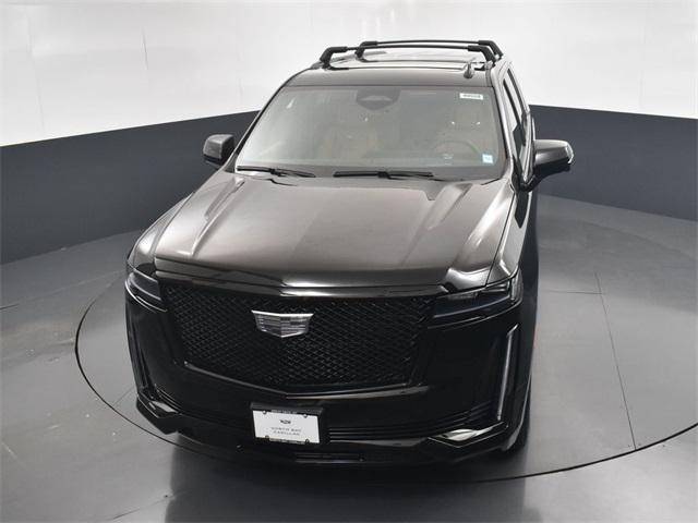 new 2024 Cadillac Escalade ESV car