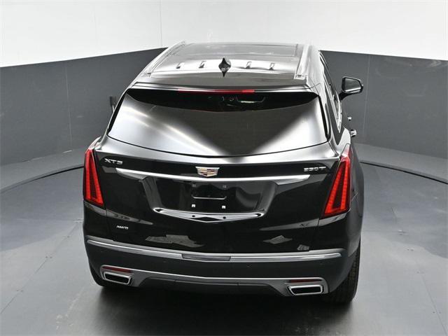 new 2025 Cadillac XT5 car, priced at $55,110