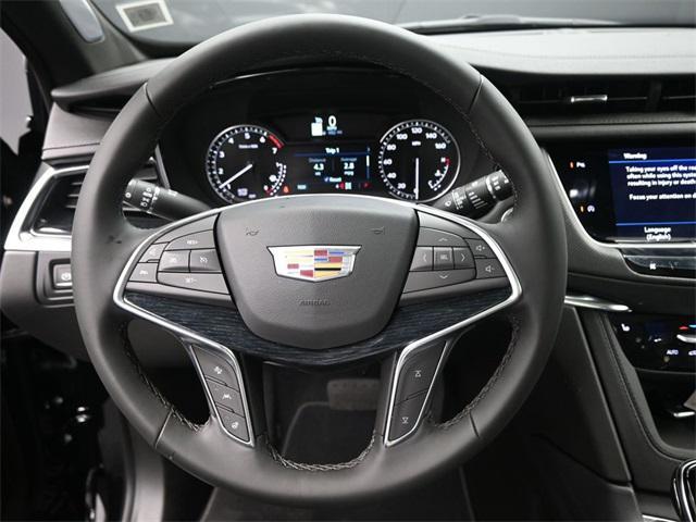 new 2025 Cadillac XT5 car, priced at $55,110