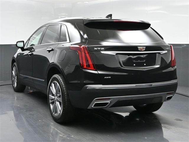 new 2025 Cadillac XT5 car, priced at $55,110
