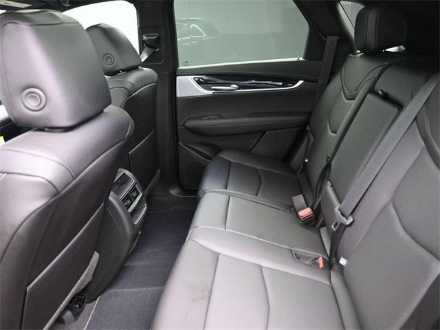 new 2025 Cadillac XT5 car, priced at $55,110