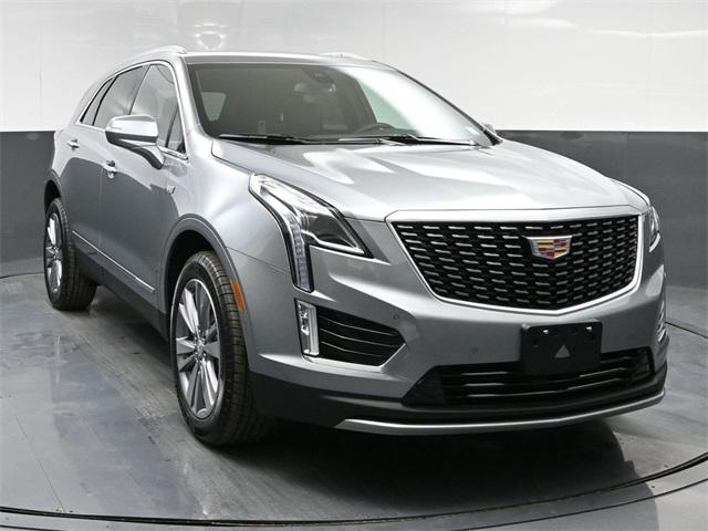 new 2025 Cadillac XT5 car, priced at $54,385