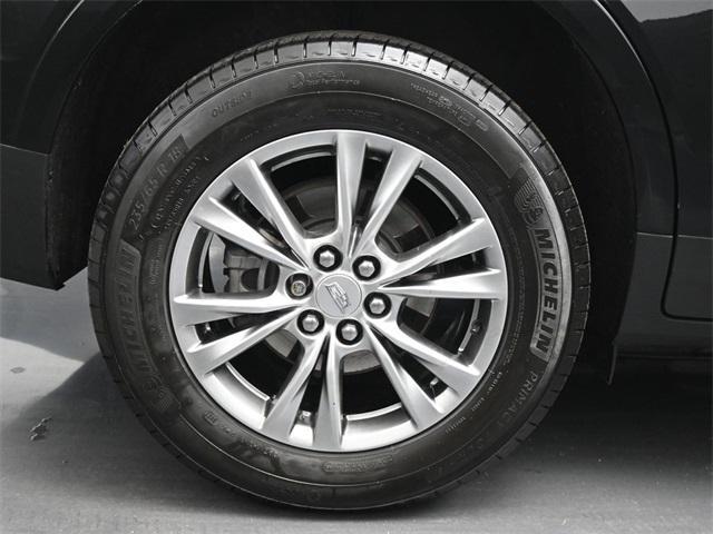 used 2022 Cadillac XT5 car, priced at $31,791