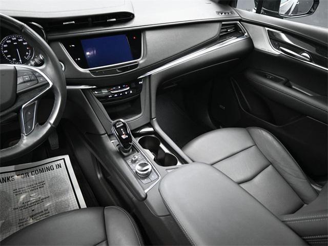 used 2022 Cadillac XT5 car, priced at $31,791