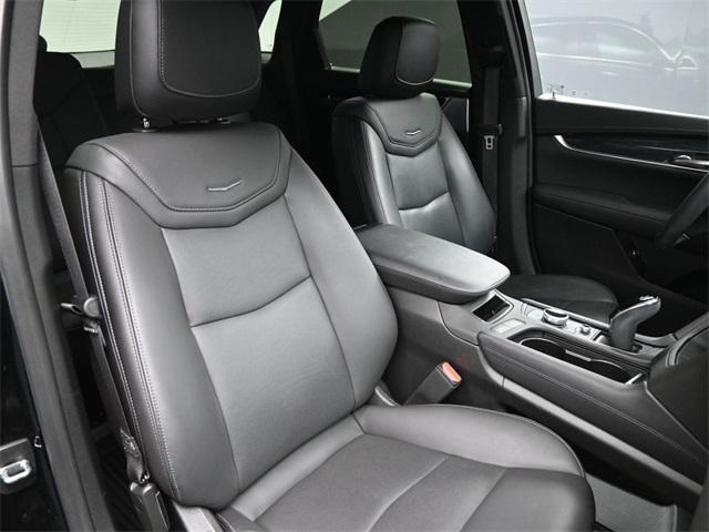used 2022 Cadillac XT5 car, priced at $31,791