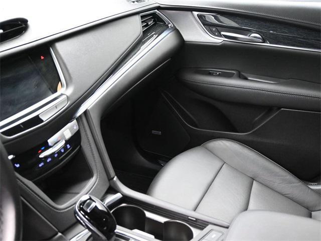 used 2022 Cadillac XT5 car, priced at $31,791