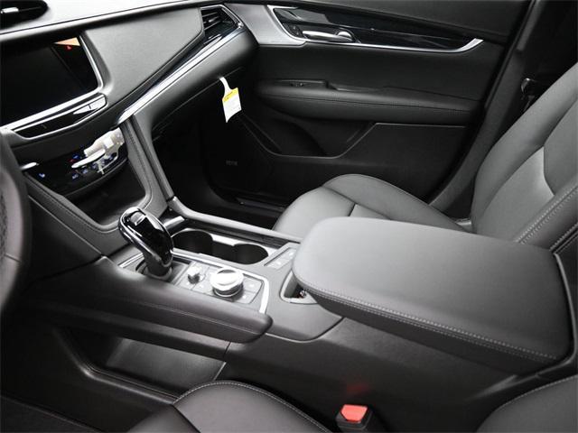 new 2025 Cadillac XT5 car, priced at $55,485