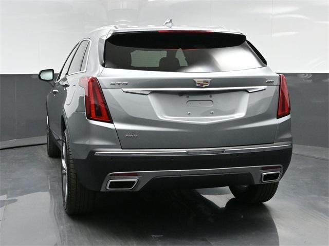 new 2025 Cadillac XT5 car, priced at $55,485
