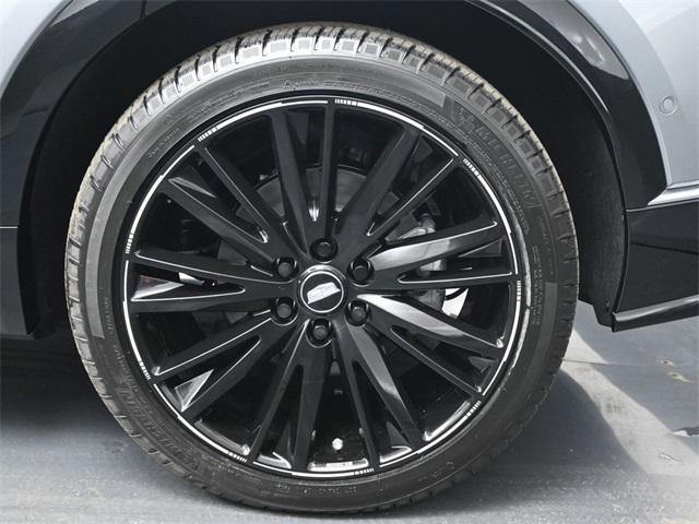 new 2025 Cadillac LYRIQ car, priced at $68,379