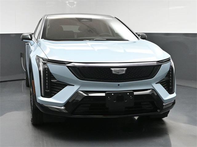 new 2025 Cadillac OPTIQ car, priced at $56,215