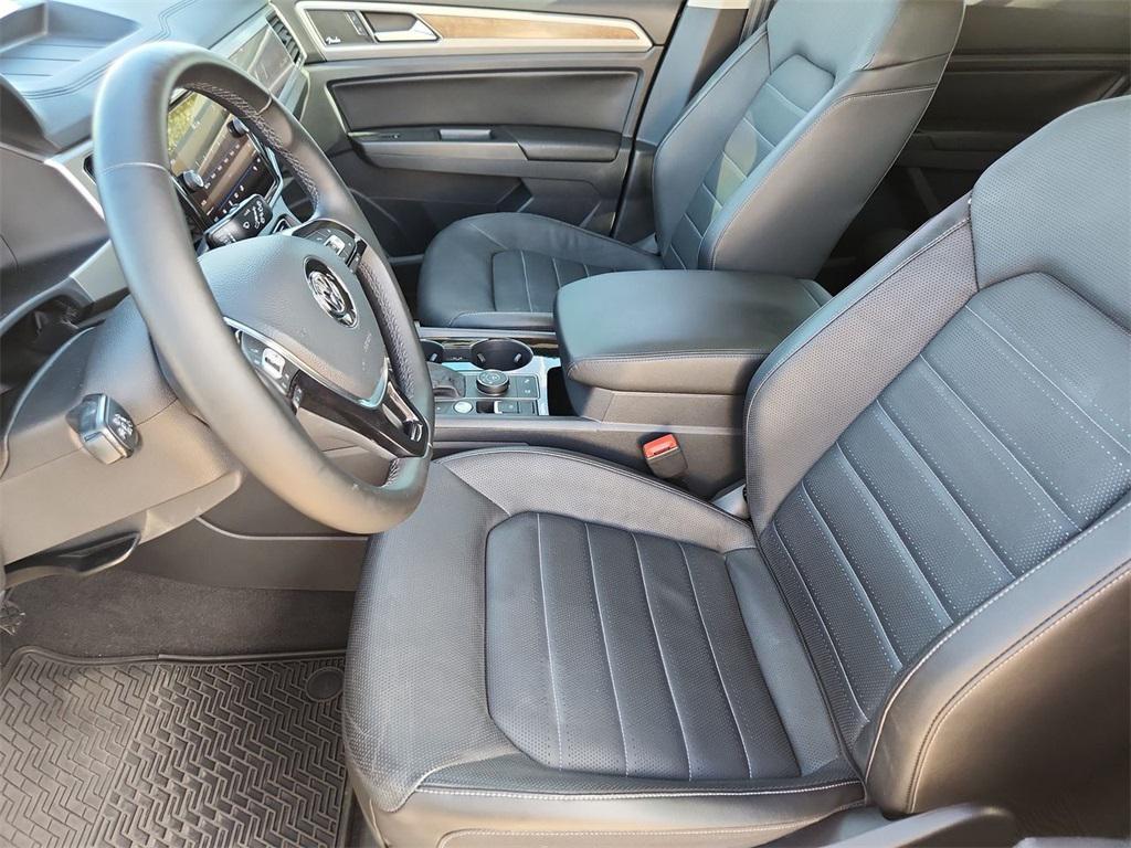 used 2018 Volkswagen Atlas car, priced at $21,384