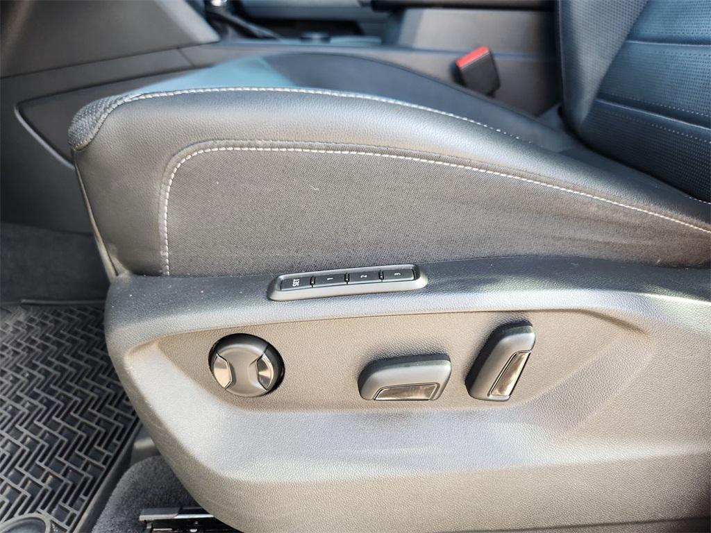 used 2018 Volkswagen Atlas car, priced at $21,384