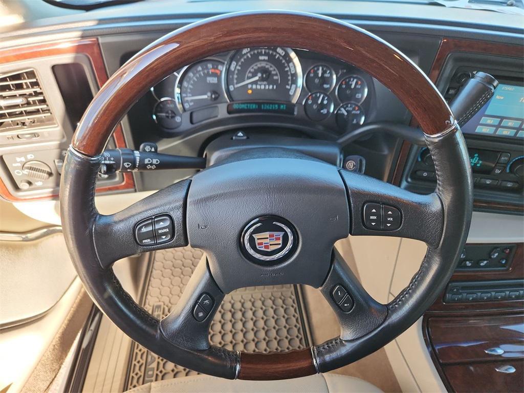 used 2006 Cadillac Escalade ESV car, priced at $12,678