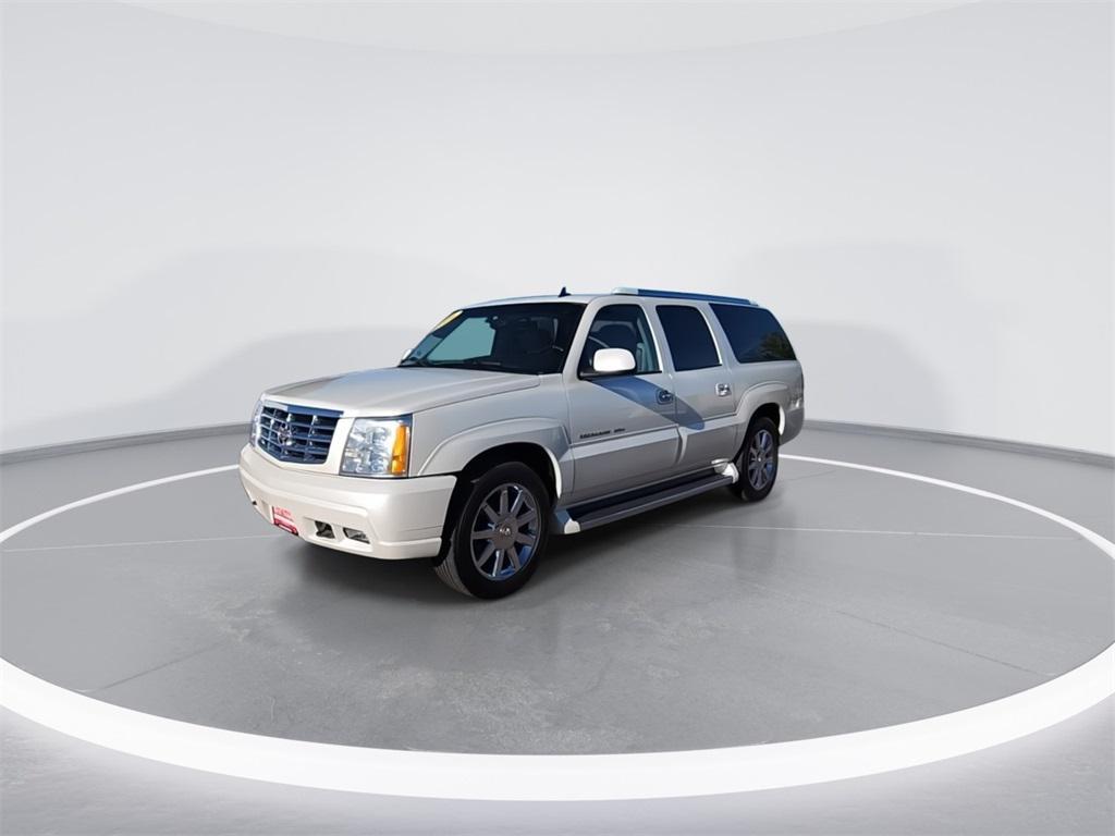used 2006 Cadillac Escalade ESV car, priced at $12,678