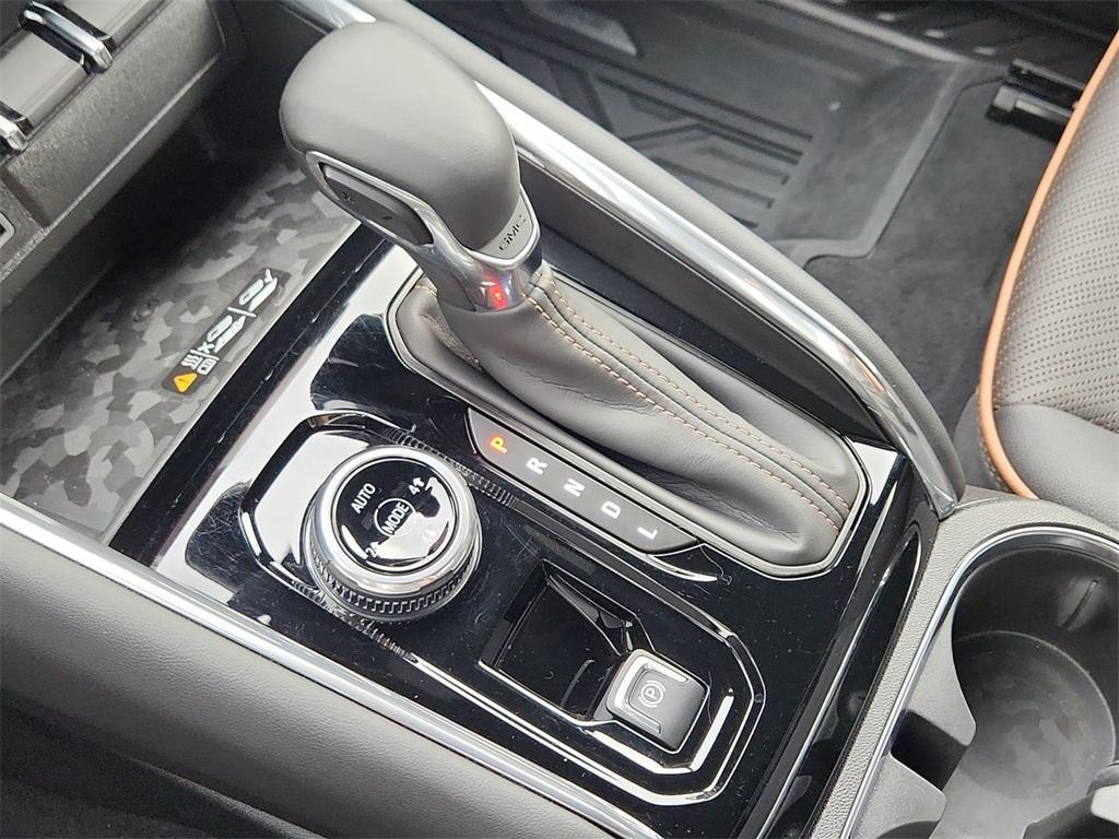 used 2024 GMC Canyon car, priced at $43,899