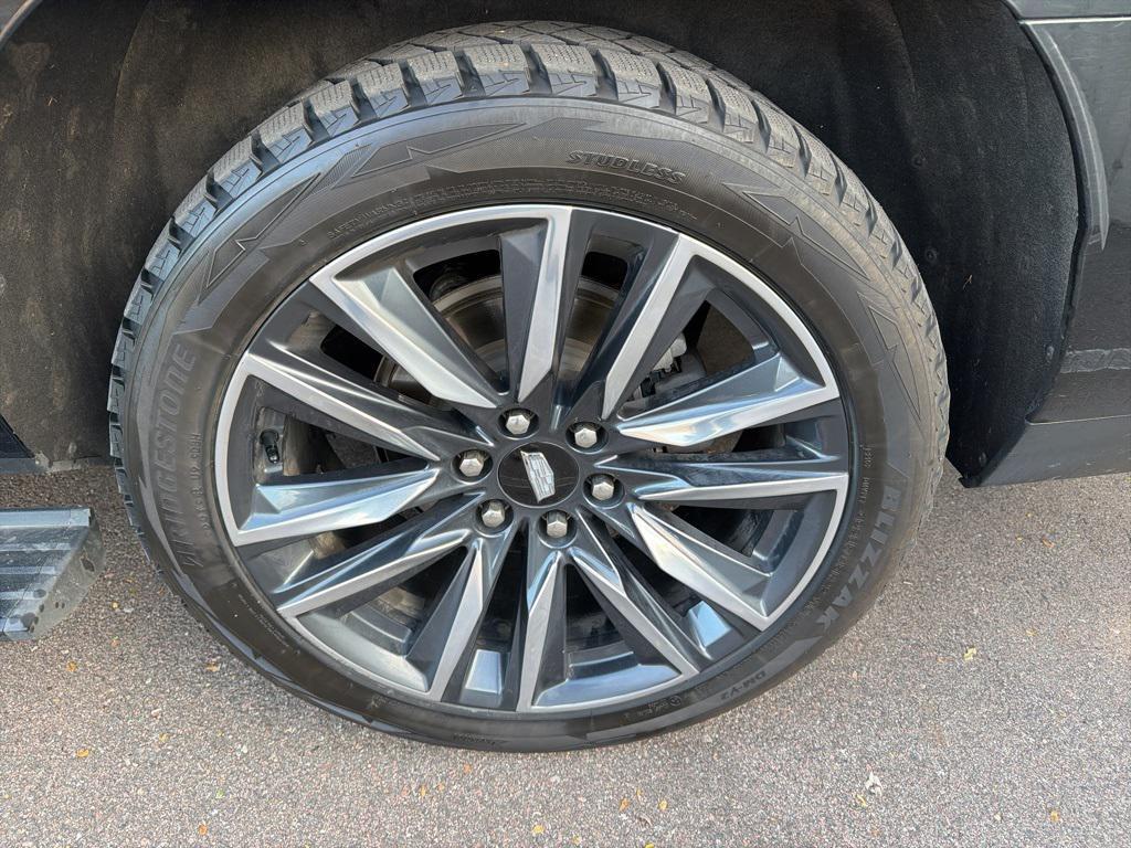 used 2021 Cadillac Escalade ESV car, priced at $60,529