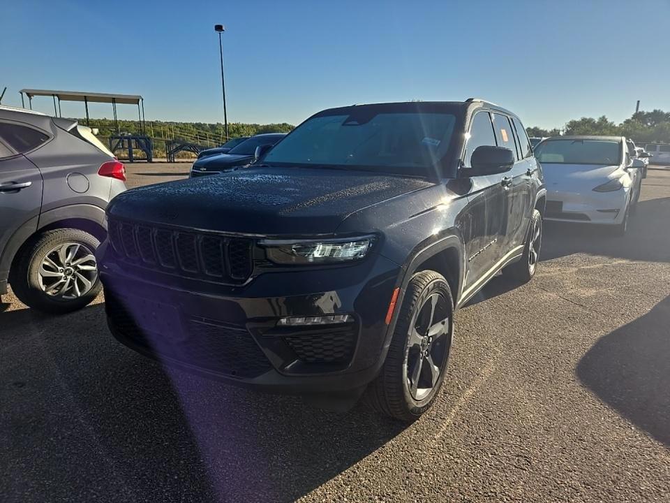 used 2024 Jeep Grand Cherokee car, priced at $41,575
