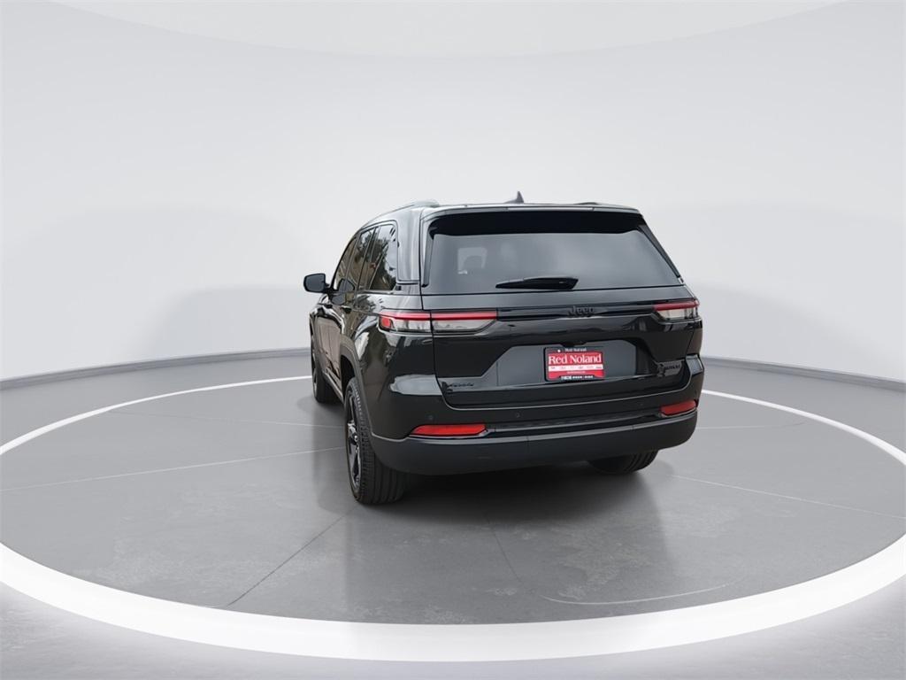 used 2024 Jeep Grand Cherokee car, priced at $40,665