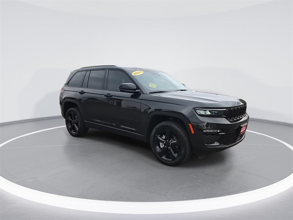 used 2024 Jeep Grand Cherokee car, priced at $40,665