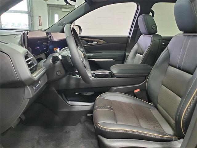 new 2025 Chevrolet Traverse car, priced at $59,094