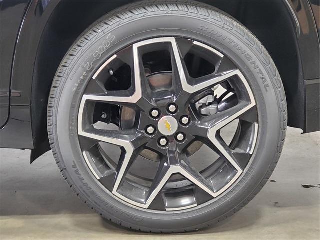 new 2025 Chevrolet Traverse car, priced at $59,094