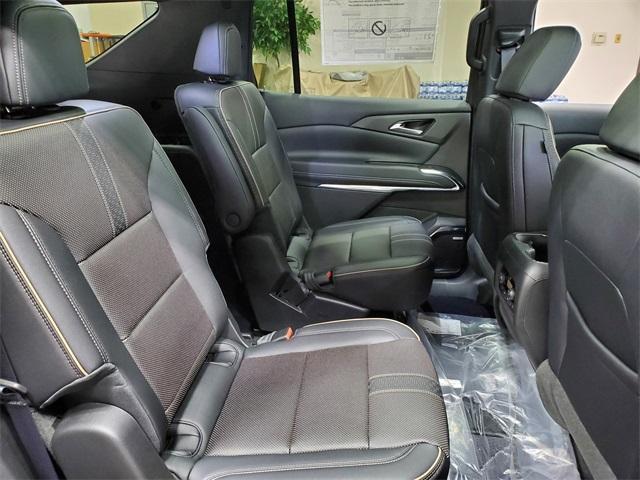 new 2025 Chevrolet Traverse car, priced at $59,094