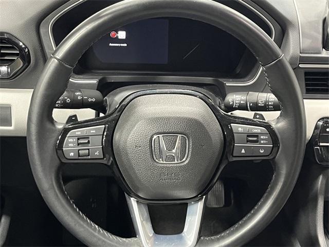 used 2025 Honda Pilot car, priced at $42,977