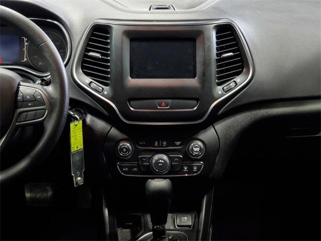 used 2019 Jeep Cherokee car, priced at $14,477