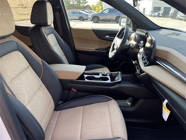 new 2026 Chevrolet Equinox car, priced at $35,390