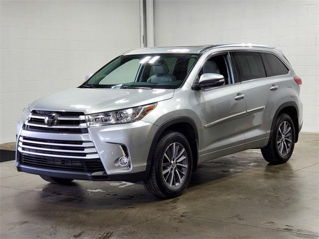 used 2018 Toyota Highlander car, priced at $24,477