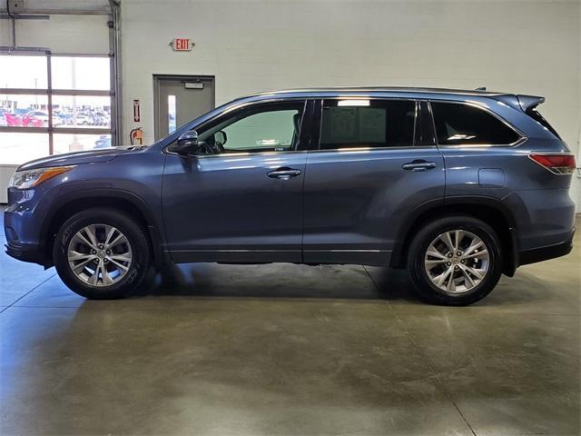 used 2015 Toyota Highlander car, priced at $14,400