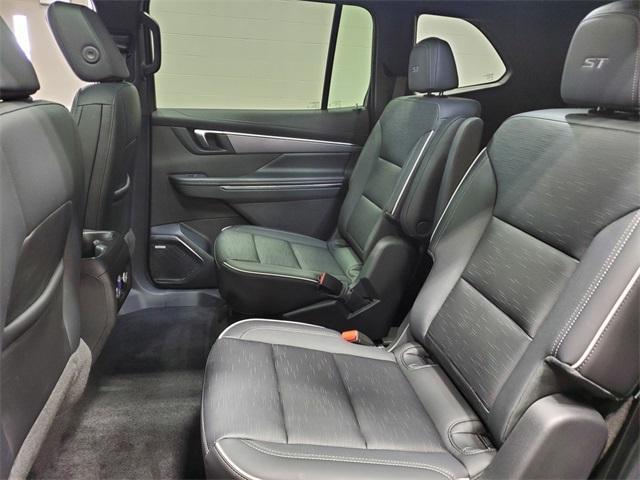 used 2025 Buick Enclave car, priced at $44,977