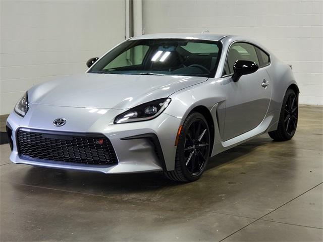 used 2024 Toyota GR86 car, priced at $32,977